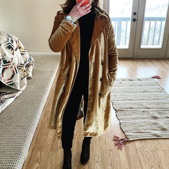 Meet your Posher, Monica - Picture 3 of 6